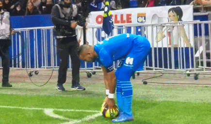 埃尔南德斯·马耶索将执法贝蒂斯对巴萨的比赛