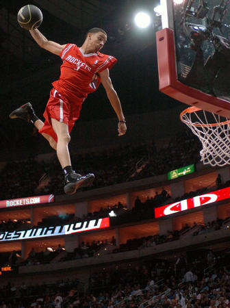 独行侠vs快船伤病报告：浓眉轮休，伦纳德预计可以出战（独行侠对阵快船伤情更新：浓眉休战，伦纳德预计出场）