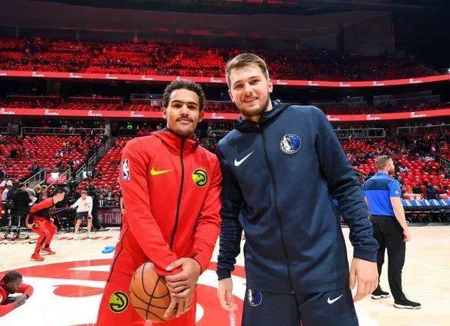 迪洛伦佐：团结是走出困境的基础，我们与孔蒂之间从没有隔阂（迪洛伦佐：靠团结走出低谷，我们与孔蒂从未有过隔阂）