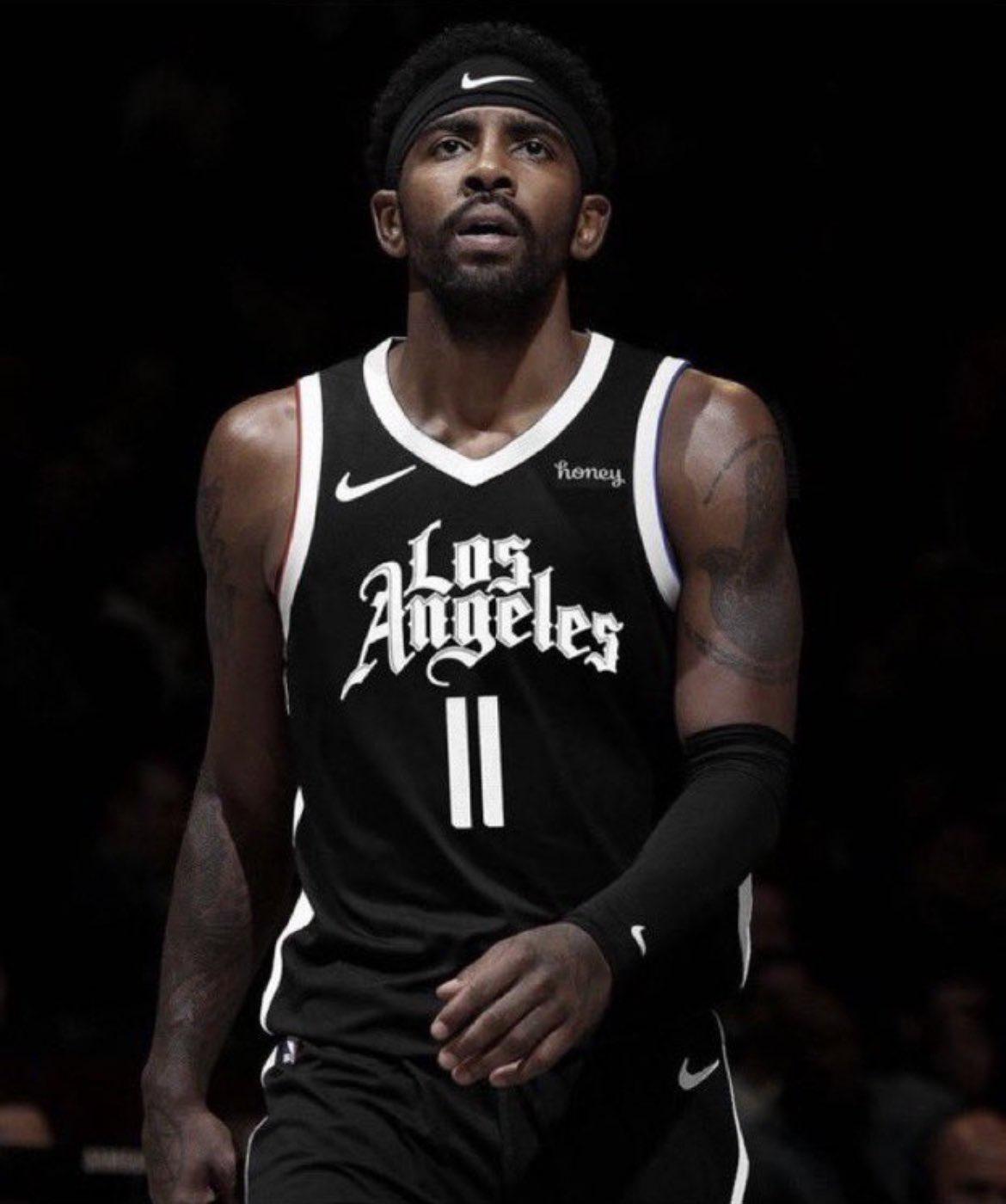 足球中超高层会议召开，讨论联赛未来（中超高层召开会议，研议联赛未来走向）