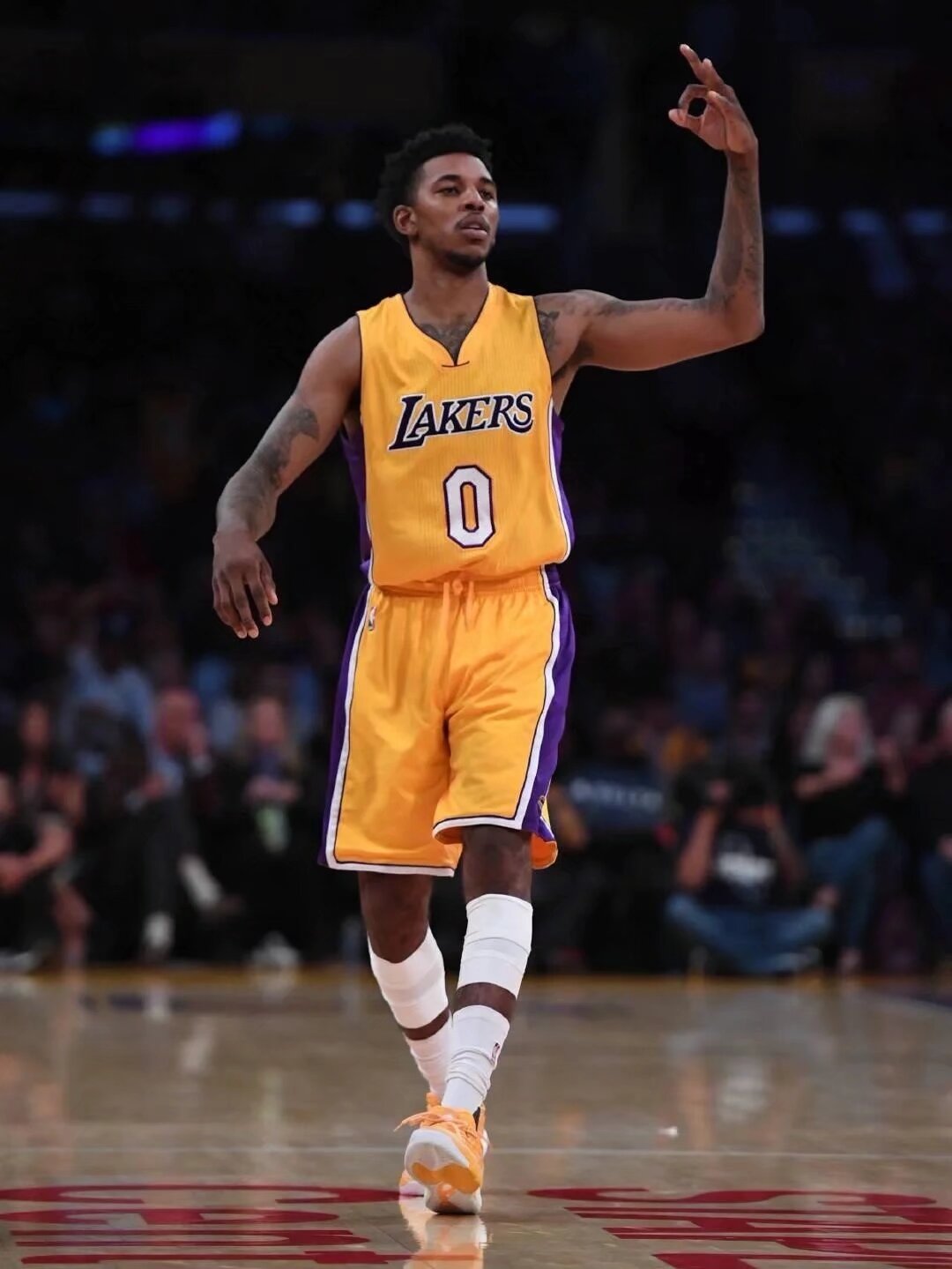 乔纳森-戴维：我可以踢任何位置；一直在训练后进行加练（乔纳森-戴维：位置不设限，训练后我总会加练）