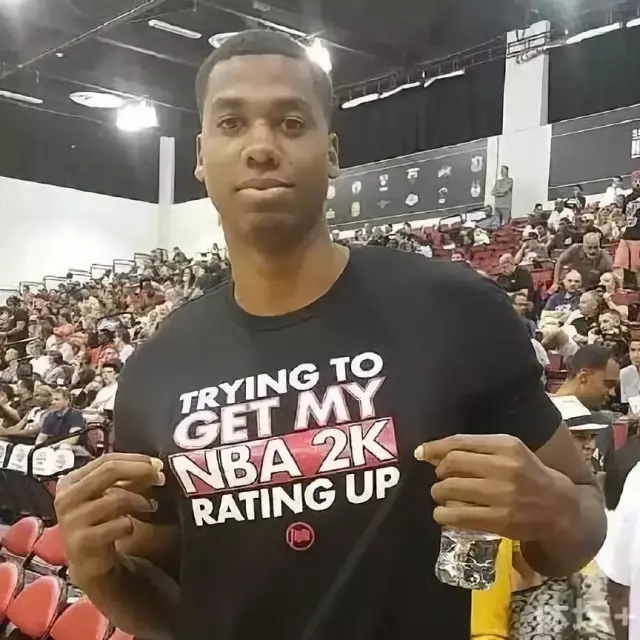 ESPN：皇马正在探索美国以外的地方作为明夏季前赛目的地（ESPN：皇马正考虑将明夏季前赛安排在美国之外的地区）