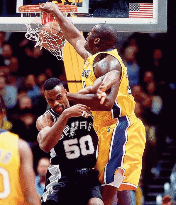 阿斯：英、葡多家俱乐部有意帕尔梅拉斯21岁巴西中场阿兰（阿斯：英葡多队有意签下帕尔梅拉斯21岁巴西中场阿兰）