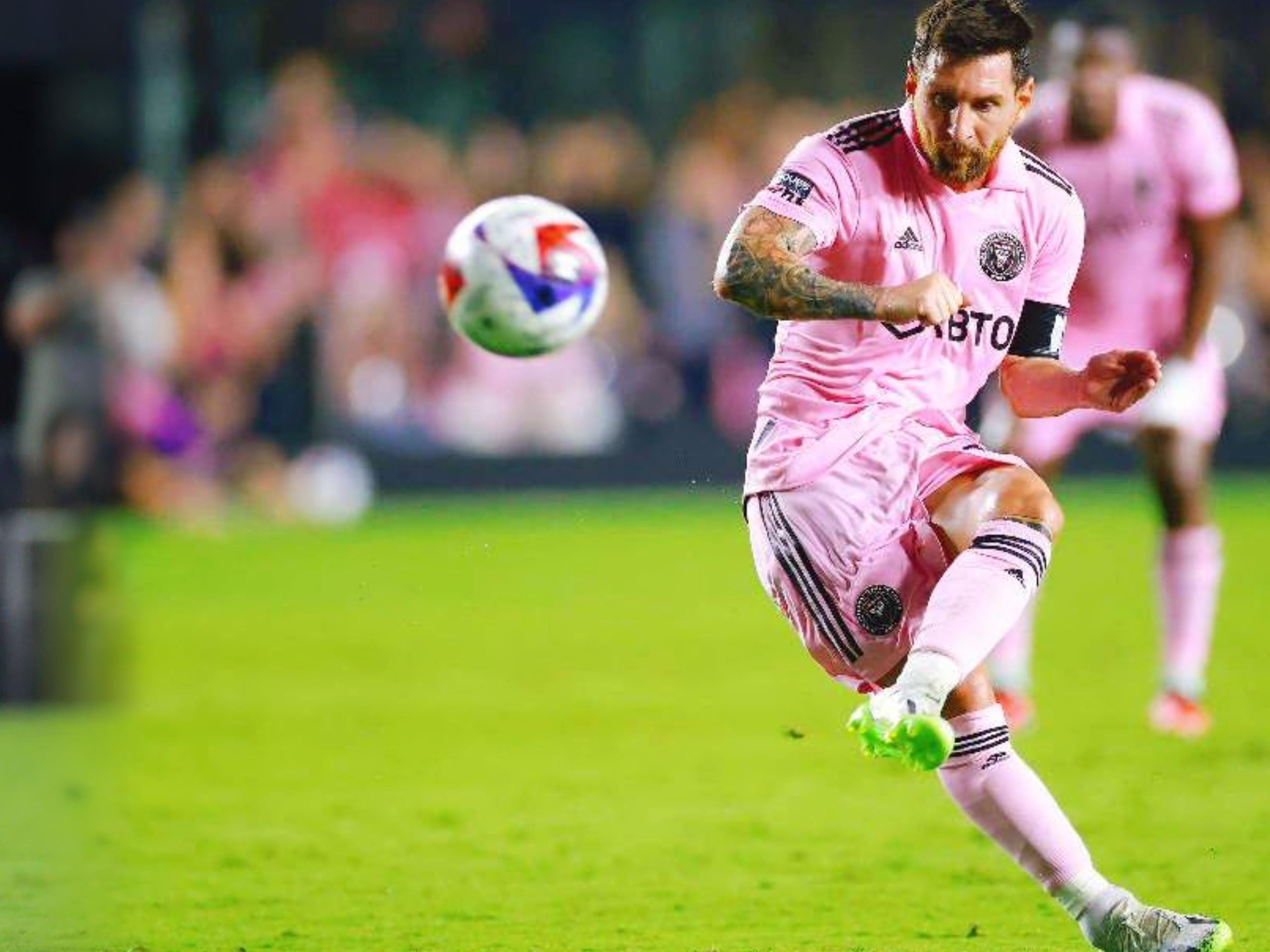 38岁传奇要退役？迈阿密夺冠夜藏悬念！老板亲承苏亚雷斯去留（38岁传奇将挂靴？迈阿密捧杯夜埋伏笔，老板亲口回应苏亚雷斯去留）