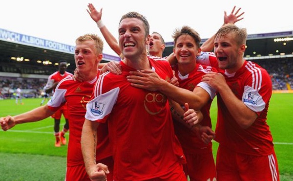 争四格局大乱，曼联3场不败，积分追平切尔西，与欧冠区只差1分