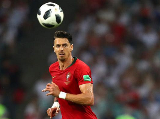 意媒：国米中卫帕拉西奥斯伤情反复，可能接受手术并缺阵数月（意媒称国米中卫帕拉西奥斯伤势反复 或将接受手术缺席数月）